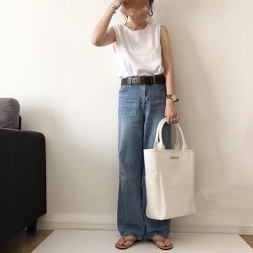 とことん夏コーデ😎
.
.
.
tops #coca 
 @shoplist_official  
belt #ungrid  
denim #journalstandardrelume  
 @js_relume  
bag #mackintoshphilosophy  
 @mackintoshphilosophy  
sandal #beautyandyouth  
 @beautyandyouth_official  
watch #timex  
 @timex  .
.
.
.
 #ootd   #outfit   #shoplist   #shoplista   #ponte_fashion   #chao_app   #wearista   #summer    #夏   #夏コーデ   #ママコーデ   #トートバッグ   #リネン   #ワイドデニム   #ノースリーブ   #トングサンダル   #シンプル  プチプラ  #おしゃれさんと繋がりたい 