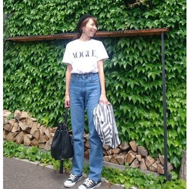 .
 #outfit  .
今日はお友達とランチ😋🍴✨
雨降らなくてよかったー！
.
.
暖かった日中はジャケットいらずでした
Tシャツは @shoplist_official  さん♥
.
使い回しできるアイテムって
最高♡着回し下手な私には
ピッタリ♪笑♡
.
.
バカ👯3人で笑いすぎて
シワシワな顔で帰宅←
良き日でした___ ✍
.
.
＊＊＊＊＊＊＊＊＊＊＊＊＊＊＊
 #shoplist   #shoplista   #fashion   #code  
 #mamafashion   #mamagirl   #ootd   #ootdshare   #outfitoftheday  #instafashion  #snapme 
 #今日の服  #今日のコーデ  #ママファッション  #ママコーデ  #ショップリスト  #ロゴT  #着回しコーデ  #プチプラコーデ 