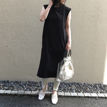 おニューのチュニックカットソーとクリアバックは  @shoplist_official  さんで購入♡
チュニックはカットオフでスリット入りだし、クリアバックは嬉しい巾着付き❤️
リブレギンスと合わせてモノトーンで⚫️⚪️
・
 #SHOPLISTA   #SHOPLIST  
 #カットオフスリット入りチュニックカットソー 
 #チュニックワンピ   #チュニック   #カットオフ  
 #リングハンドルクリアバッグ   #クリアバッグ   #spinns  
 #mineby3mootd   #ponte_fashion   #アラフォー 
 #kiwamezyoshi   #スナップミー   #アラフォーコーデ  
 #リブレギンス   #メッシュサンダル   #doudou  
 #夏コーデ   #プチプラ 