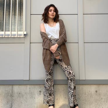 ヒョウ柄もワントーンコーデでまとめると大人っぽく着れます！そしてカーディガンは夏まできれる透け感のあるタイプなのでこれからの季節大活躍します♡☺︎