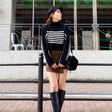 流行り関係なく使えるボーダーラインニット♡ジャストウエストの丈感なので、ショートボトムでもロングボトムでも選ばず着用できる万能アイテム♡
