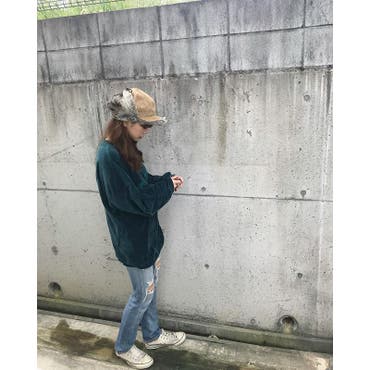・
・
 @shoplist_official  でお買い物②
・
ベロアのtopsがプチプラで欲しくて
見つけた可愛いやつ💕
・
首回りや袖もゆるめでたゆんとしてる🤤
よく分かんないロゴも可愛い☝🏻️笑
・
色も渋くてお気に入りです❤
・
・
 #SHOPLISTA   #SHOPLIST    #ショップリスト   #プチプラ   #プチプラ服   #韓国ファッション   #ベロアワンピ    #ベロア   #ベロアトップス   #デニム   #クラッシュデニム   #秋服   #秋コーデ   #ラフコーデ   #カジュアル   #休日コーデ   #フライトキャップ 