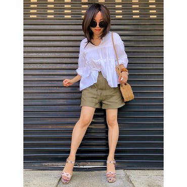 tops&bag #coca
bottoms #maisondereefur
sandal #louisvuitton .
.
@shoplist_official さん
初回は送料無料で
お買い物が出来ます
.
cocaさんの
ティアードブラウス
選ばせて頂きました
.
#pr .
◎
◎
#お洒落さんと繋がりたい
#おしゃれさんと繋がりたい
#お洒落好きな人と繋がりたい
#instafashion #ootd #outfit #code #coordinate #fashion #ponte #ponte_fashion #ルーファ #スナップミー #アラフォーコーデ #アラフォー #おちびコーデ #今日のコーデ #コーデ #コーディネート #低身長
#shoplist #shoplista #送料無料
#ティアードブラウス #リネンショートパンツ #サークルバッグ