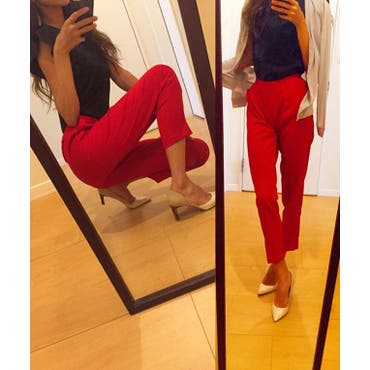赤いパンツが凄く欲しくて #shoplist   で
探してめっちゃ迷って #reedit  に💋
キッチリに見えて全然しゃがめるしのびの〜び🐢💗
フリルトップスは最近白い服ばっか買ってたから
黒にした😎🍷いつ着ていこうかな〜😍
・
・
・ 
 #shoplista  #fashion  #ootd  
 #pr  #coordinate  #momlife 
 #ショップリスト  #プチプラ 
 #テーパードパンツ  #ショップリスタ 
 #テーパードパンツコーデ 
 #フリルトップス  #ママコーデ 
 #プチプラコーディネイト  #日焼け 
 #アラサー  #女の子ママ  #ダイエット 
 #instadaily  #red  #ママライフ  #lfl 
 #170センチ  #ootdfashion  #l 