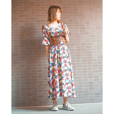  #yukipii_ootd  .
.
👗  #shoplist 
belt  #amerivintage  👟  #converse  .
レトロな花柄で可愛い
ワンピース👗✨
薄手素材なので、
これから真夏まで着れる🌟
スニーカーとあわせても
パンプスと合わせて
ガーリーに着てもいい感じ🥰🥰  #shoplista 
 #shoplist 
shoplist_official 
 #zara   #ザラ 
 #fashion   #fashionista 
 #ssw   #yukipii   #singersongwriter 
 #おしゃれさんと繋がりたい  
 #fashionable   #fashionblogger 
 #instafashion   #fashiongram  
 #コーディネート   #コーデ   #ootd   #outfit   #insta_fashion   #vintagestyle   #vintage  
 #yukipii_ssw  
 #ブリーチカラー    #韓国ファッション  #モード系ファッション   #被写体 