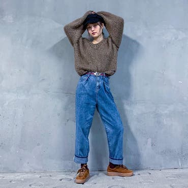  #yukipii_ootd  .
.
着まわしコーデ投稿🙌②
.
.
tops /  #willfully 
pt /  #shoplist 
shoes /  #searoomlynn  
belt /  #raycassin  
casquette /  #gu 
.
.
お気に入りのニットと
デニムの組み合わせ⭐️
①の裾の折り方と変えると
また雰囲気ががらっとかわる！
(身長は169cmです！)
.
コンバースとかと合わせても
可愛いし、ショートブーツもあうかと✨
.
 #shoplista  #fashion 
 #yukipii  #instafashion   #fashiongram   #コーディネート   #コーデ   #ootd   #outfit   #insta_fashion   #ZARA   #ザラ 
  #ザラジョ   #vintagestyle   #vintage   #denim   #vintageclothing   #yukipii_ssw   #singersongwriter 
 #ブリーチカラー   #韓国ファッション  #mode  #モード系ファッション   #デニムコーデ 
 #gu  shoplist_official