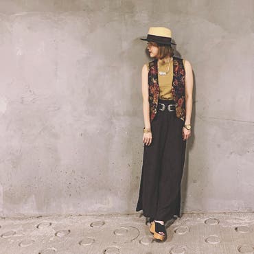  #yukipii_ootd  .
.
tops  #shoplist 
vest  #vintage 
pt  #searoomlynn  
acce  #amerivintage  
sandal&belt  #ZARA 
hat  #HM 
.
.
最近茶色い服ばっか
かってしまうー🌞🌞
なんか落ち着くんだよなぁ💜
てわけで怒涛のコーデ更新
お付き合い頂き有難うございます🙇‍♀️✨
.
.
 #shoplista 
 #shoplist 
shoplist_official 
 #ザラ 
 #fashion   #fashionista 
 #ssw   #yukipii   #singersongwriter 
 #おしゃれさんと繋がりたい  
 #fashionable   #fashionblogger 
 #instafashion   #fashiongram  
 #コーディネート   #コーデ   #ootd   #outfit   #insta_fashion   #vintagestyle 
 #yukipii_ssw  
 #ブリーチカラー    #韓国ファッション  #モード系ファッション   #被写体 