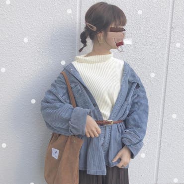 鞄は【  @shoplist_official  】様のものです！💗コーデュロイでこの色は可愛すぎる😍
・
プロフィールにURL貼ってるから
そこからアプリ入れれるよ✌️
・
・
 #shoplist   #shoplist_ootd   #ショップリスト   #shoplista   #コーデュロイ   #冬コーデ   #着回しコーデ   #ボブ   #プチプラコーデ   #ヘアアレンジ   #簡単ヘアアレンジ  #古着   #古着mix 