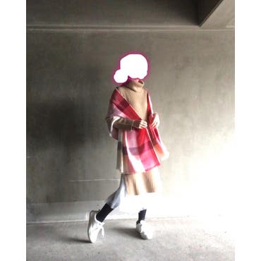 天気良くてちょっと暖かい( ´艸｀) 色んな人のとこで見るワンピの下に  #チュールスカート  やプリーツスカートやってみたかった(^^♪ うんかわいい💞 
ストール hm 
ワンピ fifth_store 
チュールスカート shoplist_official 
 #今日のコーデ    #きょコ    #fifth   #fifthtl   #shoplist   #shoplista   #チュールスカートコーデ   #ニットワンピース   #着回し    #冬コーデ   #楽ちんコーデ    #スニーカーコーデ    #スニーカー女子   #シンプルコーデ   #きれいめカジュアル   #カジュアルコーデ   #大人カジュアル   #プチプラ   #プチプラファッション    #プチプラコーデ   #ママコーデ   #ママコーディネート   #ママファッション   #オシャレさんと繋がりたい   #お洒落さんと繋がりたい   #お洒落になりたい 