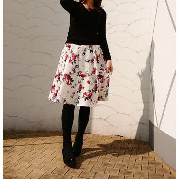 *
SHOPLISTで買った、INGNIのスカート👗✨
*
*
お花柄がとっても好み❤️
*
*
これからの季節にも合わせやすそうです💞✨
*
*
*
 #SHOPLISTA   shoplist_official
