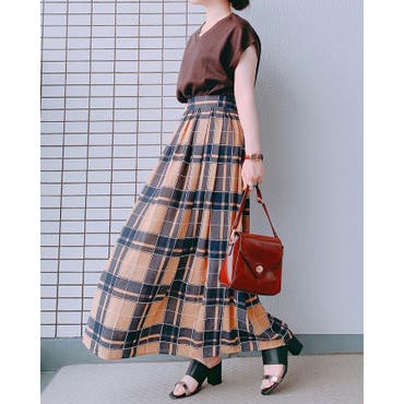 2019/7/1
問題ですっ‼️‼️
こちらのコーデ、全身でおいくらでしょーかっ⁉️⁉️🤗
*
*
トップスとスカートだけじゃないよ➰
もちろんバッグも靴も、2枚目のあのコも入れてっ💕
*
*
なんとぜーんぶ合わせても1万円以下っ🉐✨
昨日からMEGASALE開催中の
👉 shoplist_official *
*
さて、今回私は総額おいくらだったのか、詳しいレビューと合わせてブログで紹介しているので、ぜひ見に来てねーっ👋🏻💋💓
*
7月もよろしくっ❁.*･ﾟ
*
*
*:.｡..｡.:+・ﾟ・✽:.｡..｡.:+・ﾟ・*:.｡..｡.:+・ﾟ・✽:.｡..｡.:+ pomu.meでプロフィールのリンクをまとめたよー🙋‍♀️💨
ブログ更新してます🤗🆕
⏩ mph.happy のリンクから遊びに来てねっ❤️ぴこ☺︎
*:.｡..｡.:+・ﾟ・✽:.｡..｡.:+・ﾟ*:.｡..｡.:+・ﾟ・✽:.｡..｡.:
*
* 
 #1万円コーデ   #SHOPLIST   #shoplist   #SHOPLISTA   #shoplista   #大人カジュアル   #プチプラコーデ   #低身長コーデ   #アラサーコーデ   #30代ファッション   #30代コーデ   #おチビコーデ   #おちびの輪   #おちびコーデ   #153cm   #153cmコーデ    #153センチ   #locari   #mineby3mootd   #fashionblogger   #followme   #cordinate   #partegram   #PR 