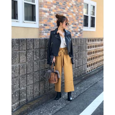 ・
🥚🐣🐥💛
・
SHOPLIST shoplist_official でGETしたワイドパンツ❤️
形が綺麗でめっちゃお気に入り✊🏻☺️💕
152cmの私が着ても、いい感じの丈感🙆🏼‍♀️✨
・
SHOPLISTってプチプラで可愛いのいっぱいあるけん、いろいろ欲しくなっちゃう🤤🤤🤤🌸
もうひとつ可愛いのGETしたので、またpostさせてくださーい🤗🌈
・
・
outer… zara 
tops… angel.closet 
pants… andme_official 
bag… joliechambre 
shoes… gu_global gu_for_all_ ・
・
 #ootd   #coordinate   #fashion   #outfit   #mineby3mootd   #ponte_fashion   #locari   #ootd_kob   #instagood   #instafashion   #コーデ   #ファッション   #カジュアル   #カジュアルコーデ   #ちびっこコーデ   #おちびコーデ   #ちびエリ   #おちびの輪   #大人カジュアル   #オトナ女子   #低身長コーデ   #お洒落さんと繋がりたい   #SHOPLISTA   #SHOPLIST   #zara   #ザラ   #ザラジョ   #gu   #ジーユー   #ワイドパンツ 