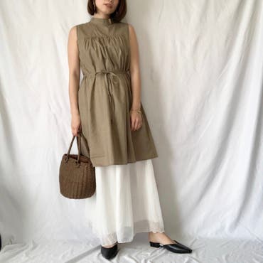 サンダルは雨に濡れても平気なゴム素材ですが、シャープでおしゃれなシルエットなので普段使いもしやすくなっています♪
いつものサイズでちょうどでした！