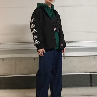 BENDAVISアイテムを使ったコーデ！ スリーブロゴの入ったコーチジャケットは春先も使える万能アイテム♪♪
【スタッフ/174cm】