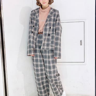 メンズセットアップアイテムを使ったコーデ☆明るいカラーのチェクにはパステルカラーを合わせると簡単に春コーデが完成！メンズアイテムは女の子だとオーバーサイズに着れるのでおすすめです！【スタッフ/163cm】