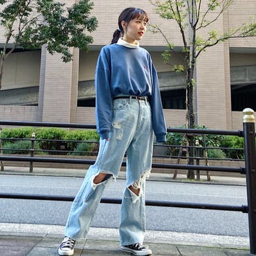 重ね着がおしゃれポイントの古着っぽコーデ(^-^)★ 
デニムは縦ラインがすっきりしていて綺麗なので脚長効果抜群！
【スタッフ/157cm】