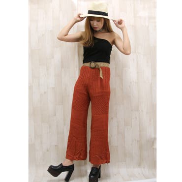 トレンドライクなワンショルTOPSにかぎ針ワイドパンツを合わせてシーズンムード高まる仕上がりに♪