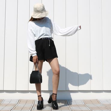 バルーン袖が可愛いTOPSはINスタイルでも◎♪