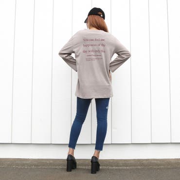 BACKSHOTが可愛いロンT♪