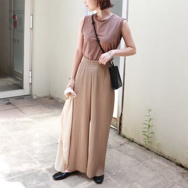 ゆったり&楽ちんな
ラフコーデ。
秋カラーで少し先取り感を。