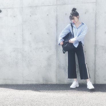.
.
OOTD👟♡
.
今回の帰省は、珍しくリュックで👜
SHOPLISTさんで購入したよ～♡
シンプルなデザインで使いやすい💓
そしてリュックって本当に便利😳✨
.
ちなみにこのラインパンツもSHOPLIST♡
ウエストが総ゴムになってるし
短めの丈でスタイル良く見える🤤💕
.
  #オルチャン   #セルカ   #コーデ  #얼짱 #셀카