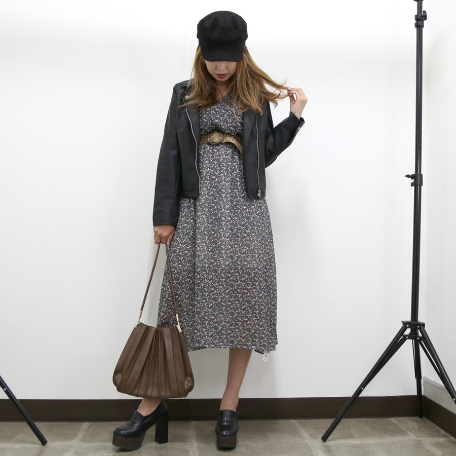 SHOPLIST�̃A�C�e�����g����non-hedge staff�̃R�[�f�B�l�[�g(4384)